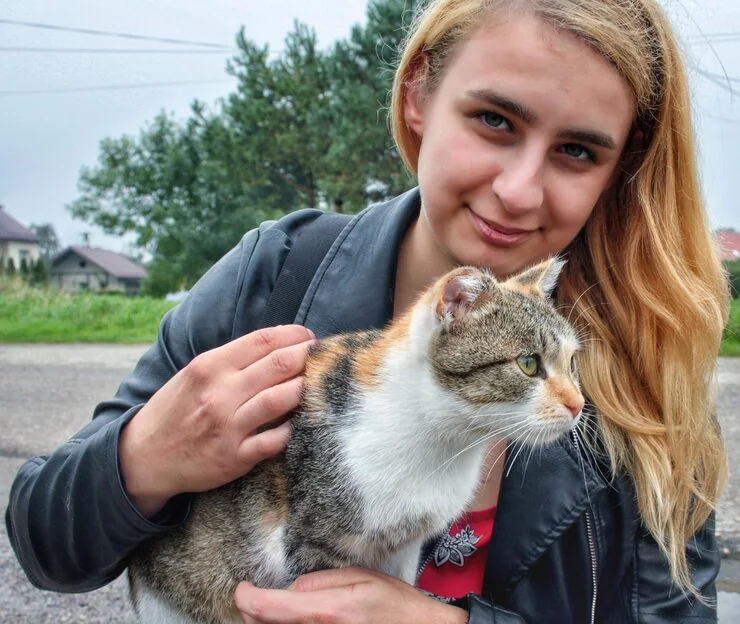 IATA-Compliant Travel Crate Guidance