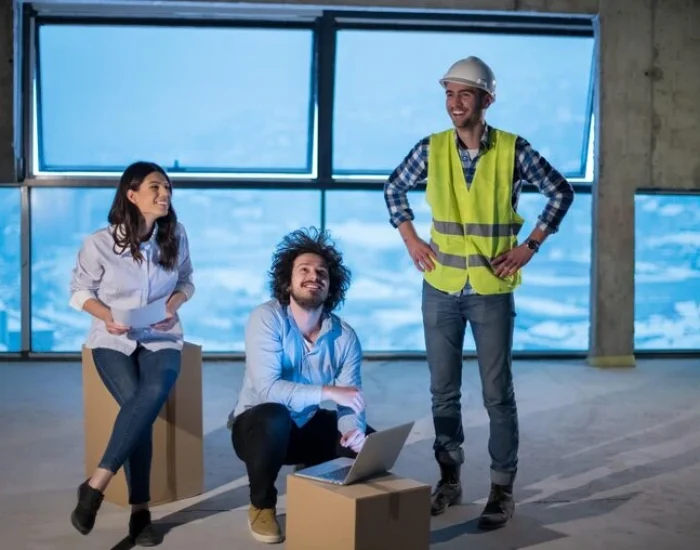 Specialist Falcon Crate Preparation and IATA Compliance